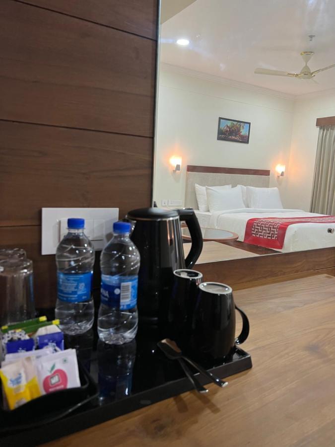 Hotel Kkm International Thiruvananthapuram Zewnętrze zdjęcie