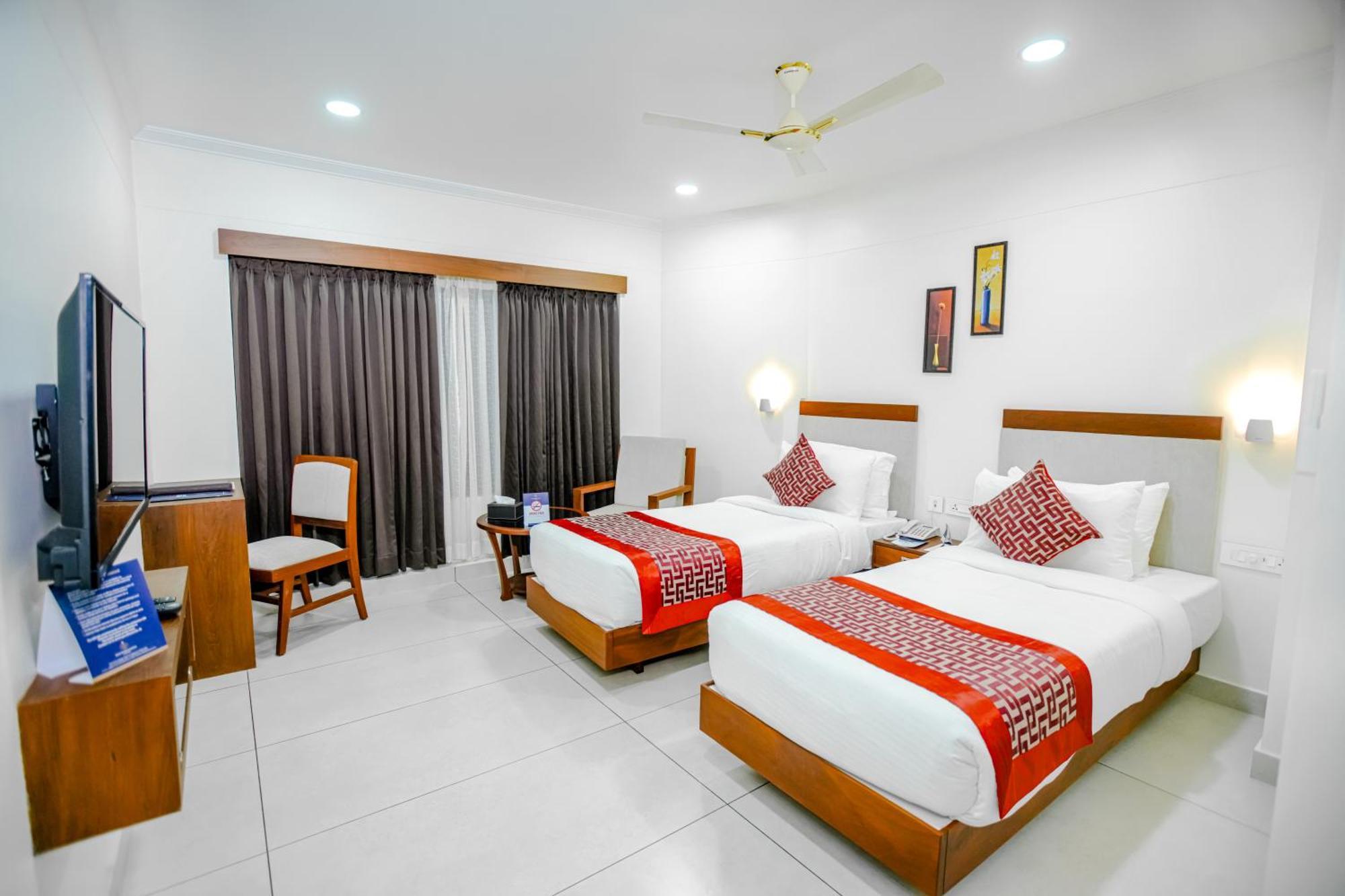 Hotel Kkm International Thiruvananthapuram Zewnętrze zdjęcie